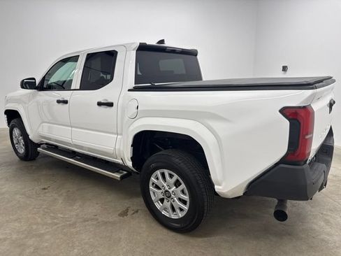 Used 2025 Toyota Tacoma SR AWD/4WD image 7