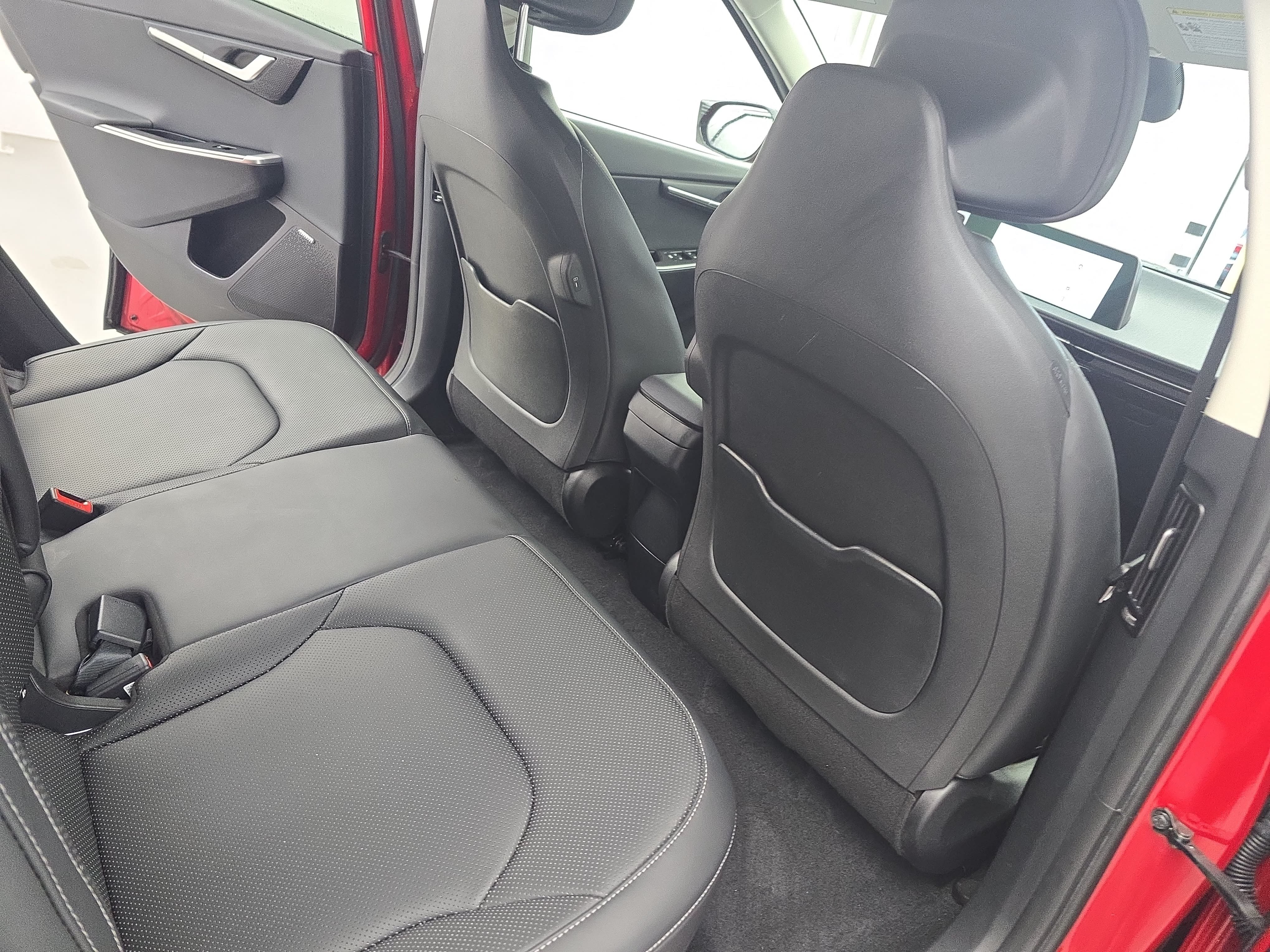 Used 2024 Kia EV6 Wind RWD image 11