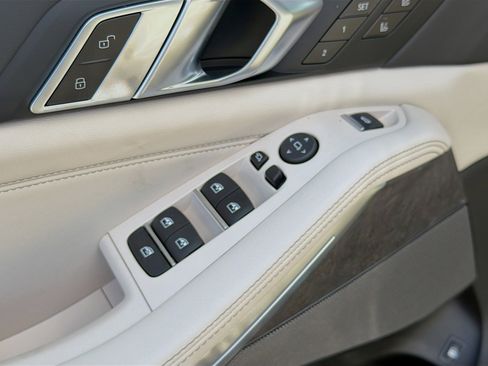 New 2026 BMW X5 xDrive50e w/ Executive Package image 23