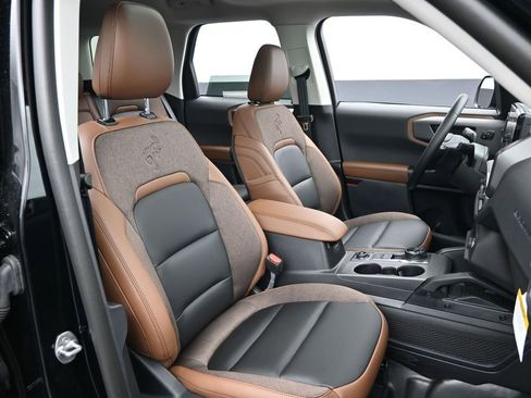 New 2025 Ford Bronco Sport Outer Banks w/ Sasquatch Outer Banks Package image 36