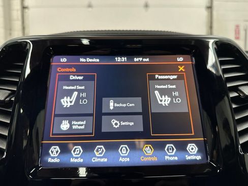 Used 2022 Jeep Cherokee Limited AWD/4WD image 32