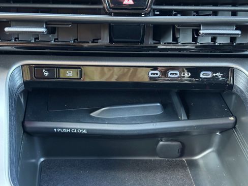 Used 2024 Lexus TX 500h AWD w/ Technology Package image 29
