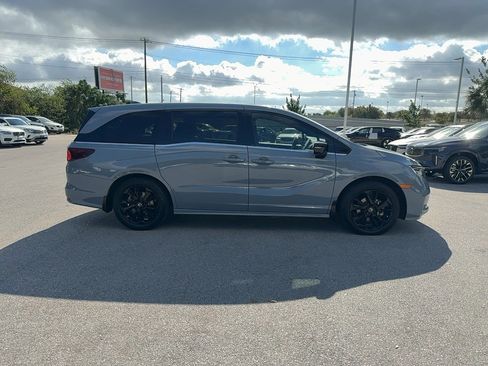 Used 2024 Honda Odyssey Sport image 9