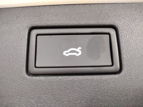 New 2026 Volkswagen Tiguan SE R-Line AWD/4WD image 20
