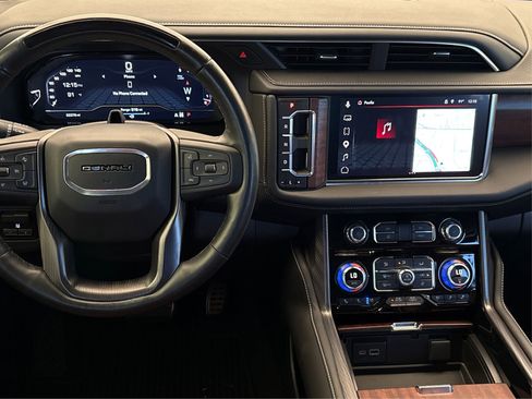 Used 2024 GMC Yukon Denali Ultimate AWD/4WD image 16