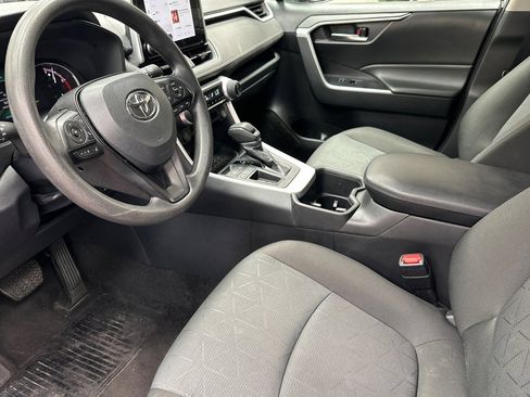 Used 2024 Toyota RAV4 XLE FWD image 13
