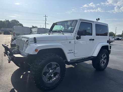 Used 2016 Jeep Wrangler Sahara w/ Trailer Tow Group AWD/4WD image 4