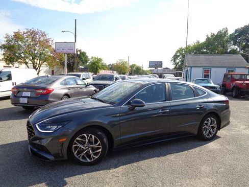Used 2023 Hyundai Sonata SEL w/ Convenience Package FWD image 2