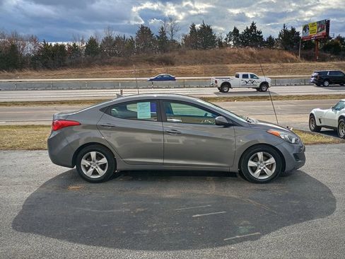 Used 2013 Hyundai Elantra GLS image 6