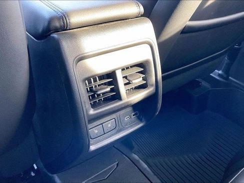 Used 2025 Cadillac XT4 Sport image 38