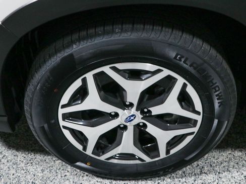 Used 2023 Subaru Forester Premium AWD/4WD image 11