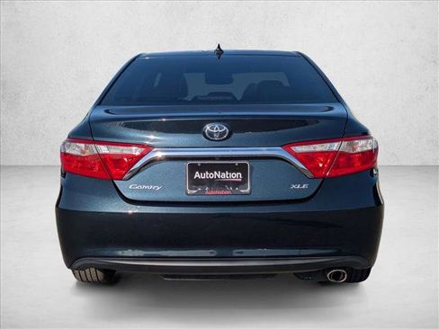 Used 2016 Toyota Camry XLE w/ Moonroof Package image 7