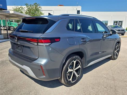 New 2026 Volkswagen Tiguan SE FWD image 4