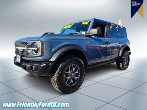 Certified 2025 Ford Bronco Badlands image 2