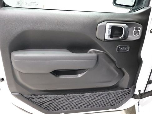 New 2026 Jeep Gladiator Sport image 8