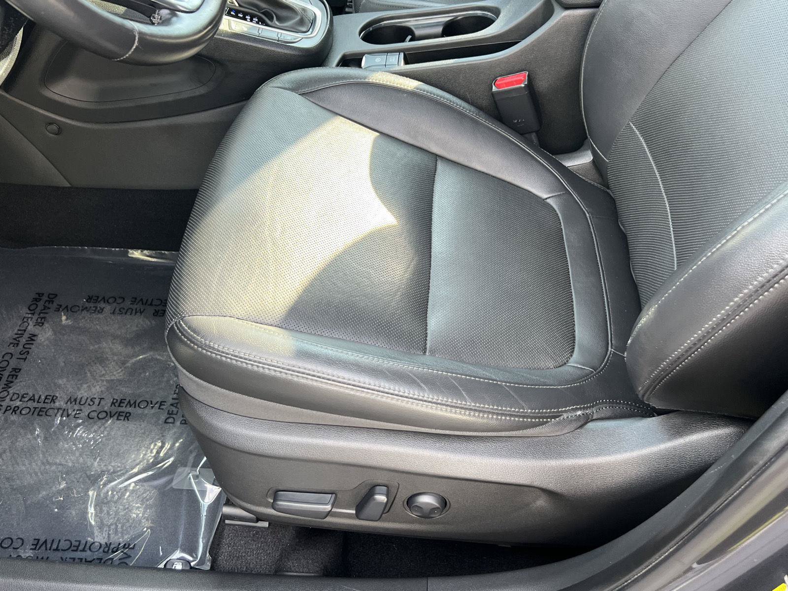 Used 2022 Hyundai Kona Limited w/ Cargo Package AWD/4WD image 30