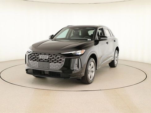 New 2025 Audi Q5 Premium image 12