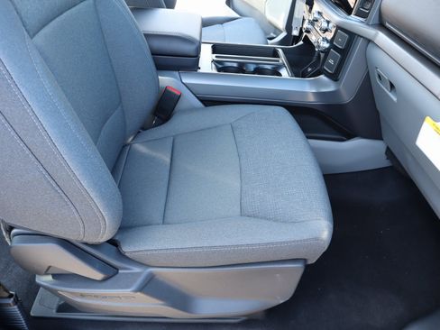 New 2025 Ford F150 XLT w/ Equipment Group 301A Standard image 14