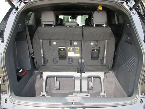 New 2026 Toyota Sienna Platinum AWD/4WD image 27