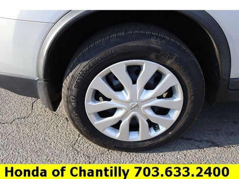 Used 2016 Nissan Rogue S w/ Appearance Package image 28