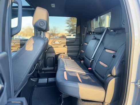 Used 2024 GMC Sierra 2500 AT4 w/ AT4 Premium Plus Package image 25