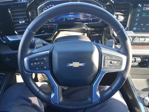 Used 2022 Chevrolet Silverado 1500 LT image 10