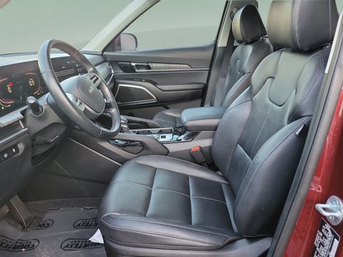 Used 2024 Kia Telluride EX w/ EX Captain's Chair Package AWD/4WD image 17