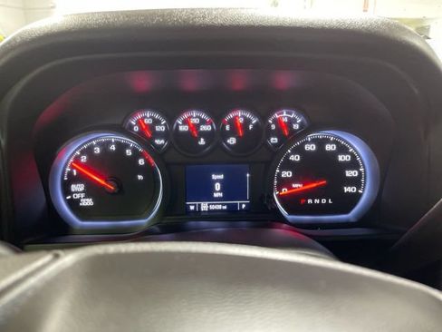 Used 2023 Chevrolet Silverado 1500 Custom AWD/4WD image 16