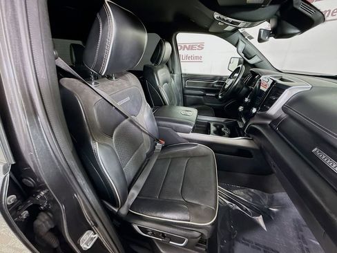 Used 2023 RAM 1500 Laramie AWD/4WD image 34
