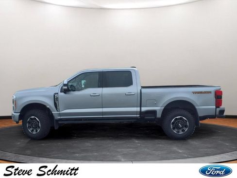 Used 2023 Ford F350 Platinum w/ Tremor Off-Road Package AWD/4WD image 2