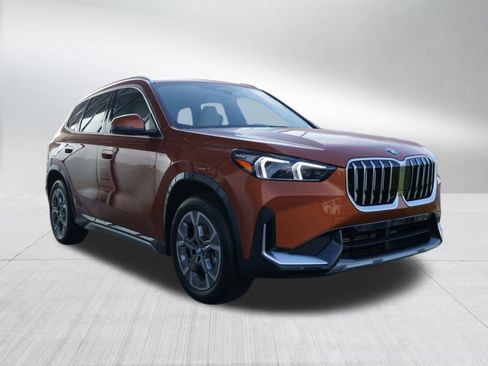 New 2025 BMW X1 xDrive28i w/ Convenience Package image 2