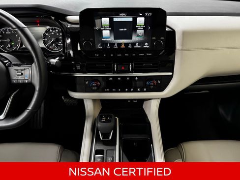 Certified 2025 Nissan Pathfinder SL AWD/4WD image 19