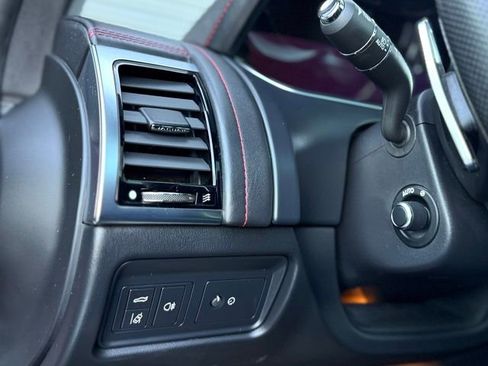 Used 2021 Jaguar F-TYPE R image 15