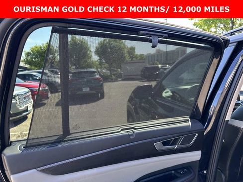 Used 2024 Volkswagen Atlas Peak Edition SEL AWD/4WD image 18