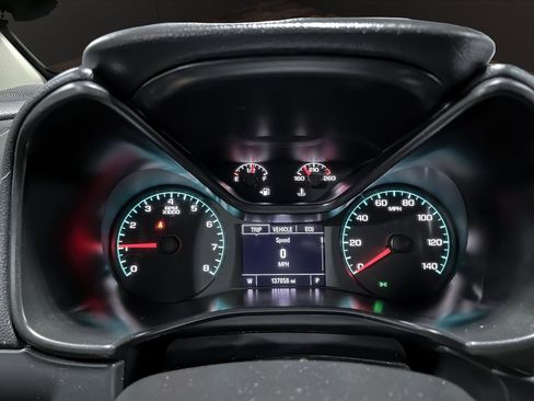 Used 2022 Chevrolet Colorado LT w/ Safety Package image 11