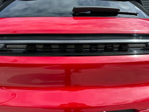 Certified 2025 Porsche Cayenne S AWD/4WD image 14