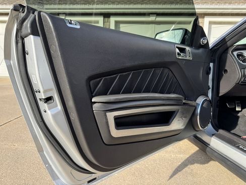 Used 2011 Ford Mustang GT Premium w/ Security Pkg image 17