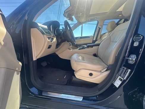 Used 2018 Mercedes-Benz GLE 350 w/ Premium 1 Package image 25