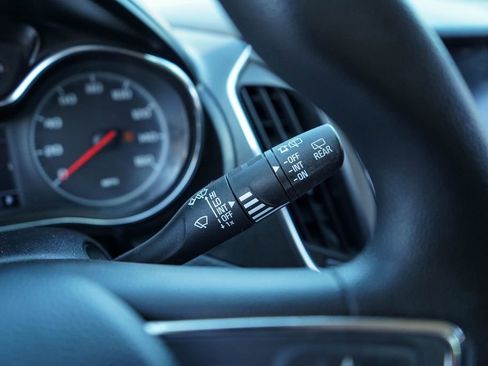 Used 2019 Chevrolet Cruze LT FWD image 31