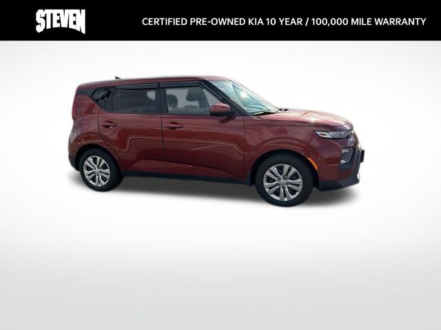 Used 2021 Kia Soul LX FWD image 2