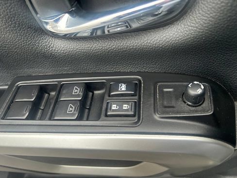 Used 2023 Nissan Titan SV w/ Accessory Utility Package RWD image 20