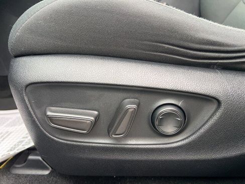 Used 2021 Toyota RAV4 XLE image 20