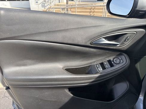 Used 2023 Buick Encore GX Select image 11