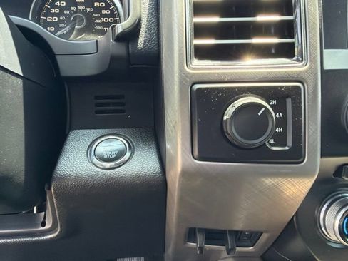 Used 2018 Ford F150 Limited AWD/4WD image 14