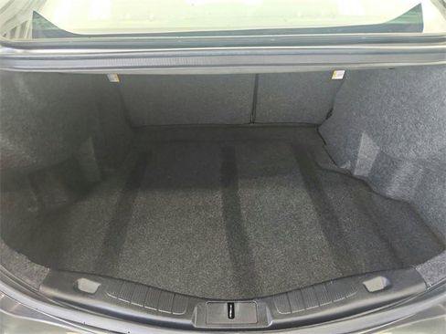 Used 2018 Ford Fusion SE w/ Fusion SE Technology Package image 28