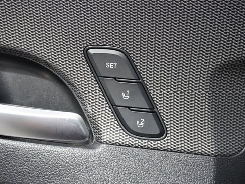 Used 2019 Hyundai Santa Fe Limited w/ Cargo Package image 49