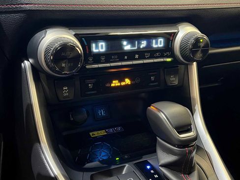 Certified 2025 Toyota RAV4 XSE image 24