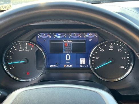 Used 2024 Ford Expedition Limited image 17