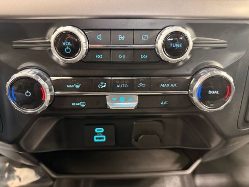 Used 2024 Ford F150 XLT w/ Tow/Haul Package image 37