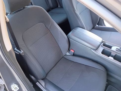 Used 2023 Nissan Sentra S FWD image 28